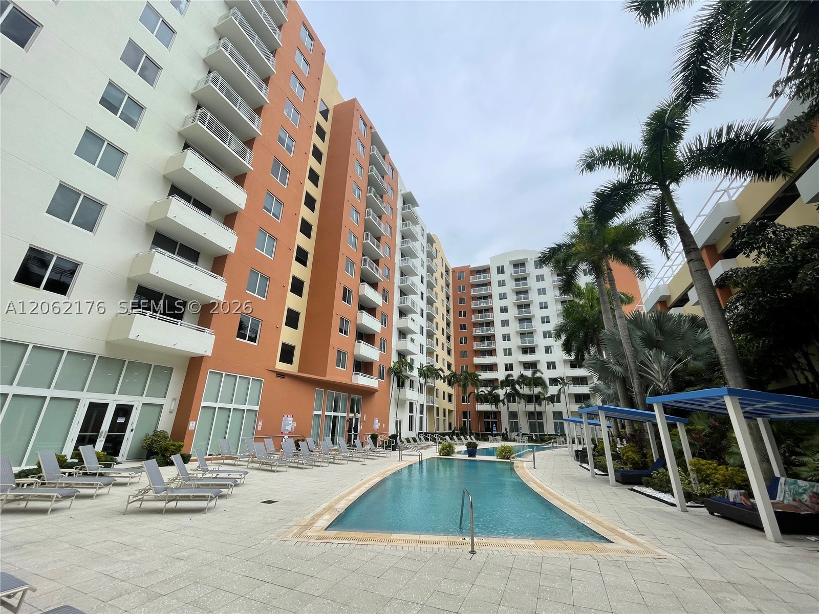 image The Venture at Aventura11