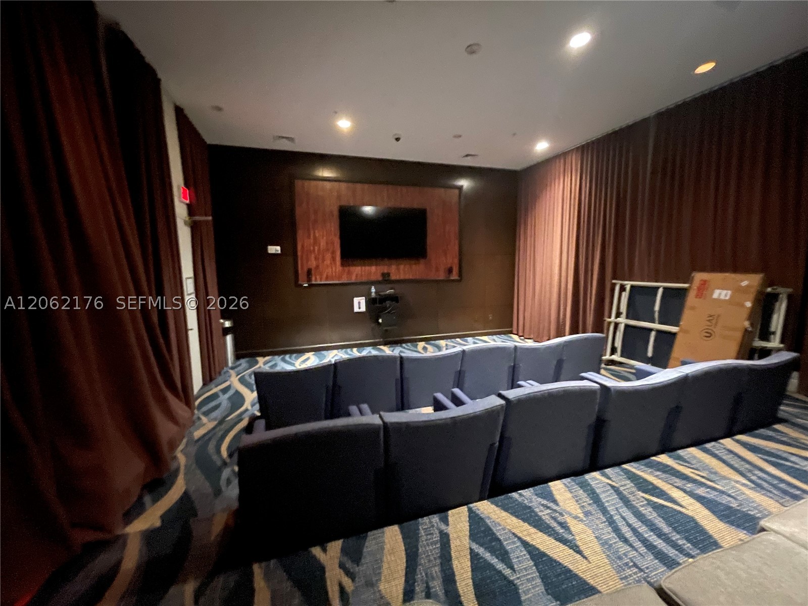 image The Venture at Aventura22
