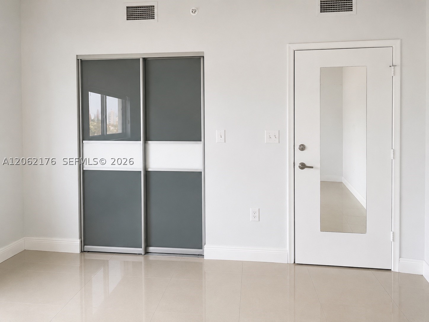 image The Venture at Aventura7