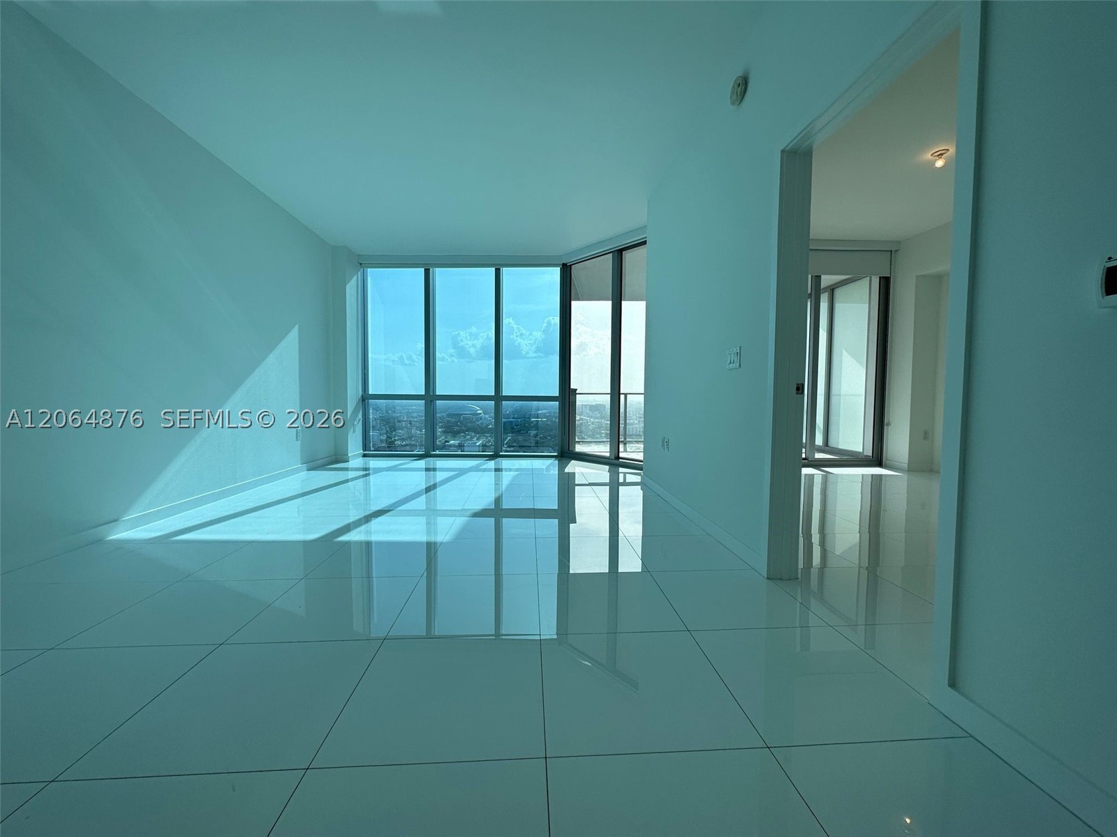 851 NE 1st Ave #4006 Miami, FL 33132