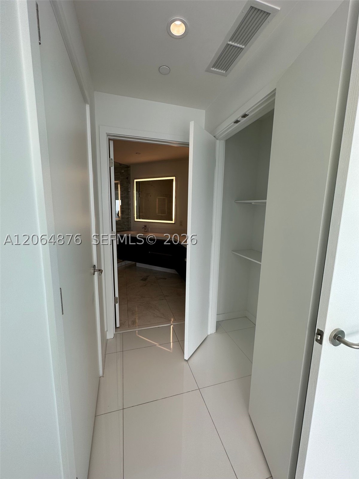 851 NE 1st Ave #4006 Miami, FL 33132