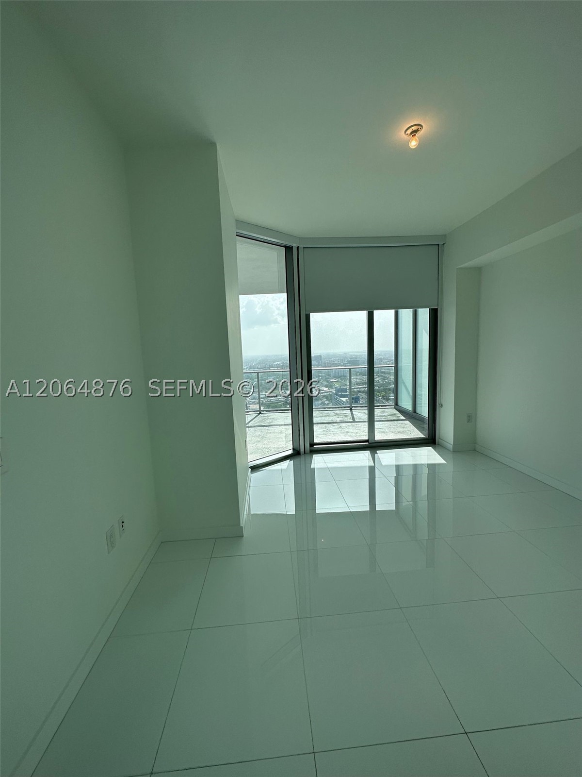 851 NE 1st Ave #4006 Miami, FL 33132