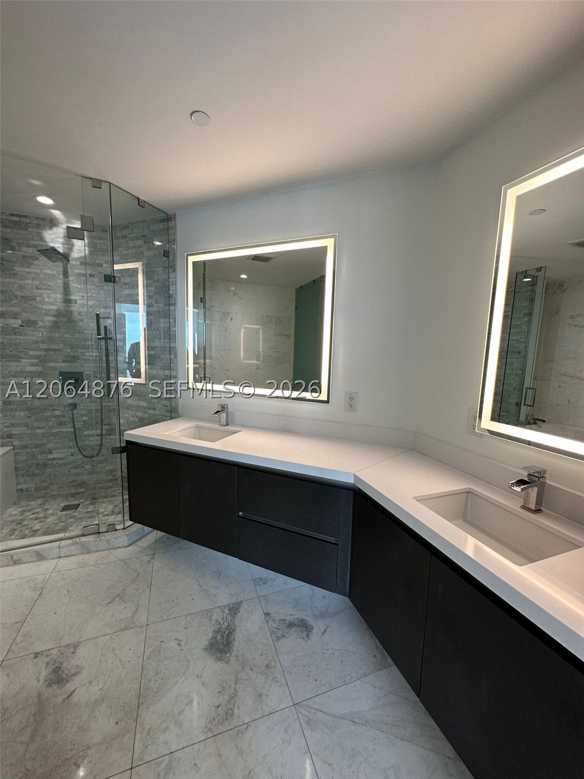 851 NE 1st Ave #4006 Miami, FL 33132