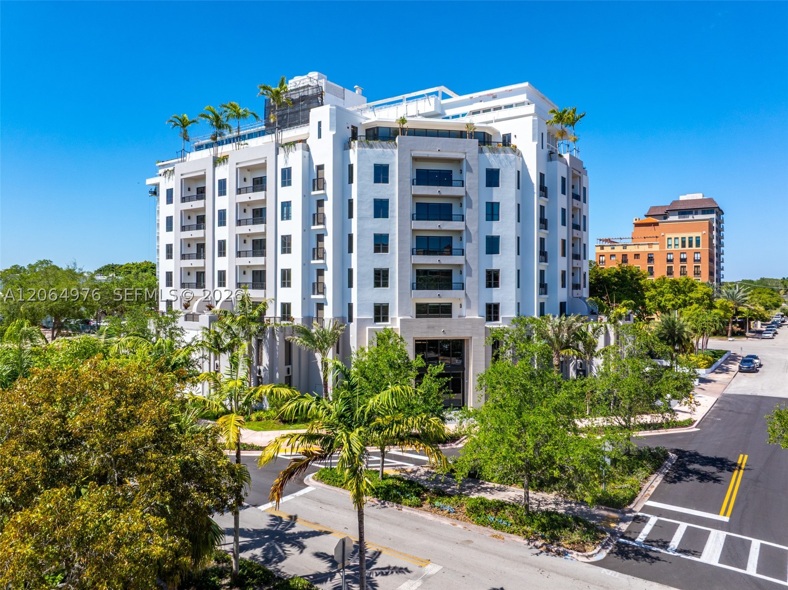 701 Valencia Ave #404