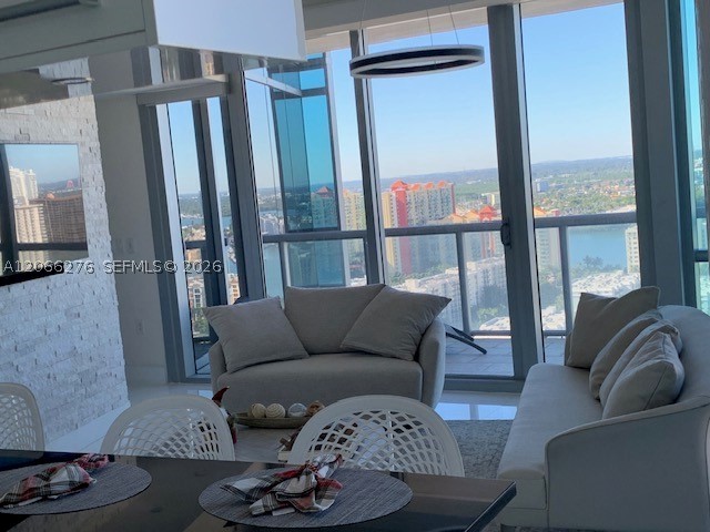 image Jade Ocean6