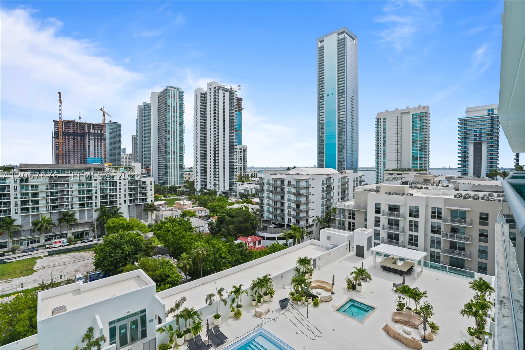 image Gallery Art Condos13