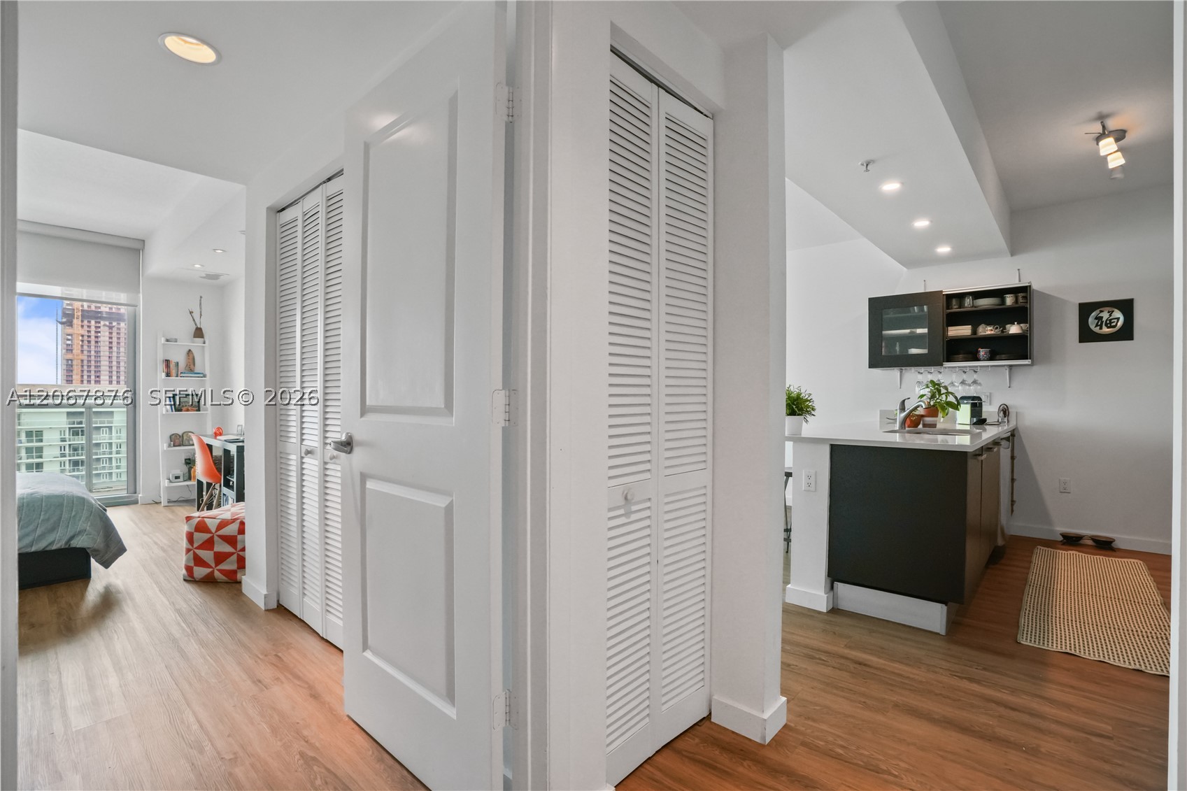 image Gallery Art Condos14