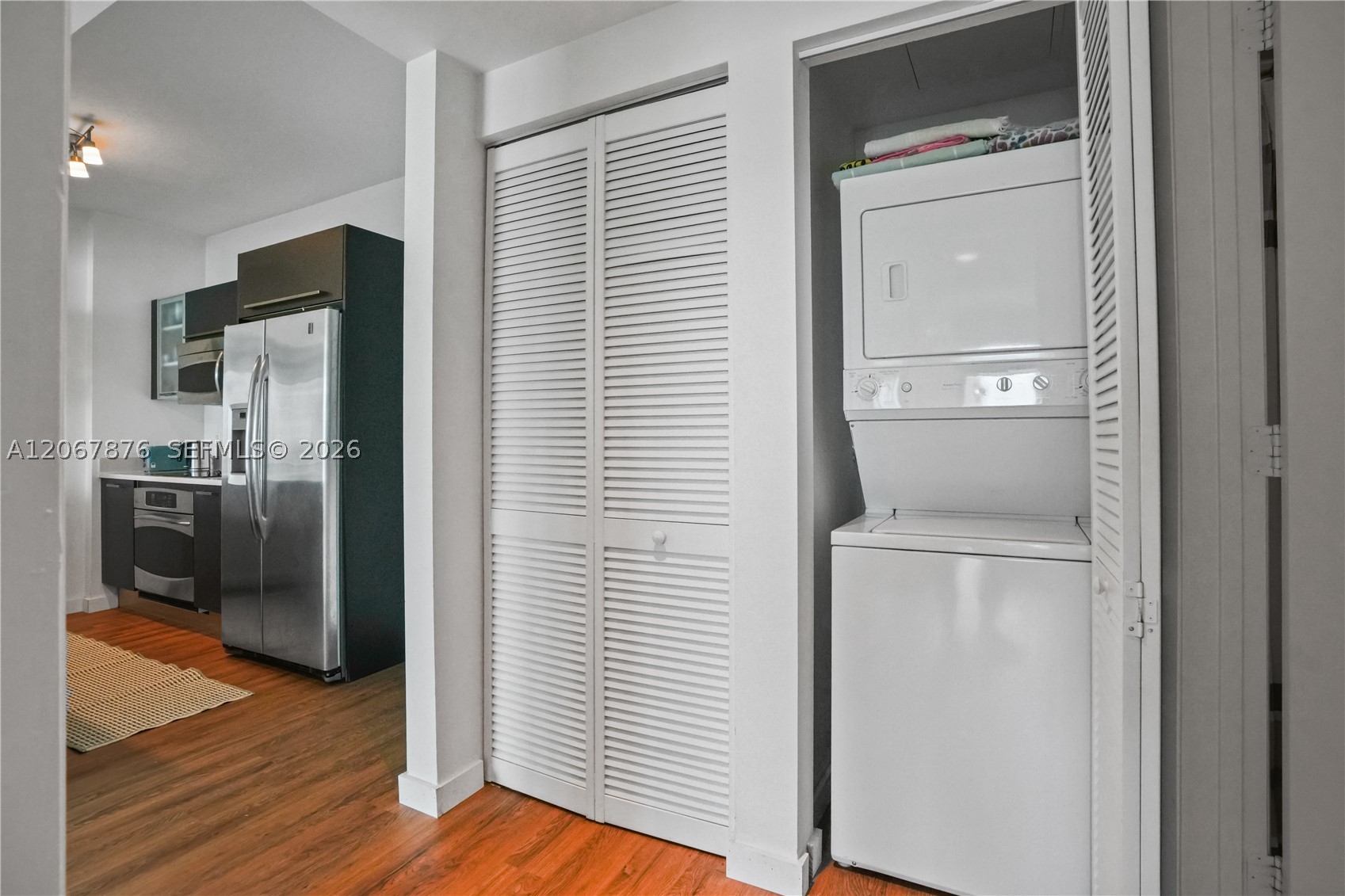 image Gallery Art Condos15