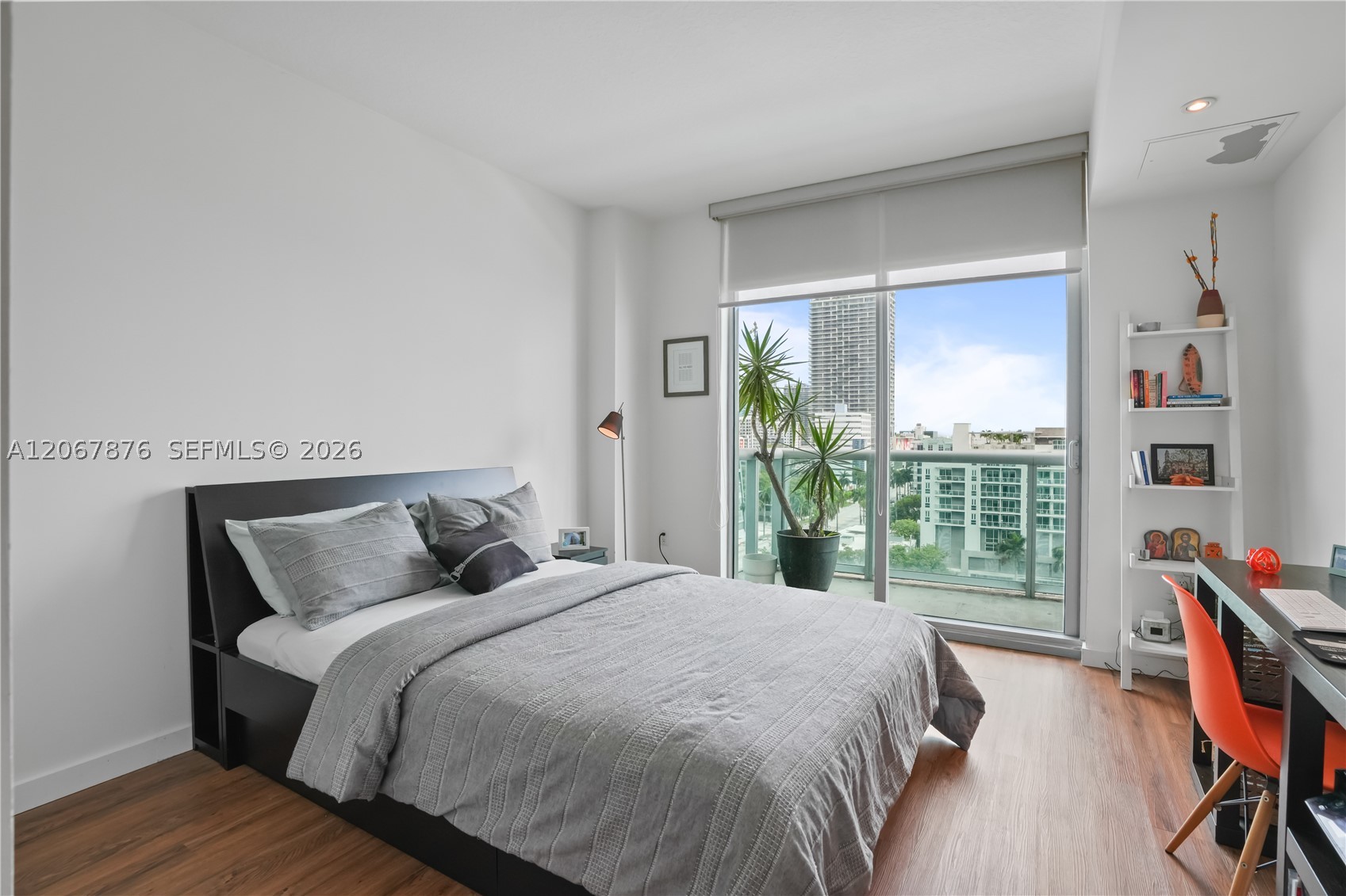 image Gallery Art Condos18