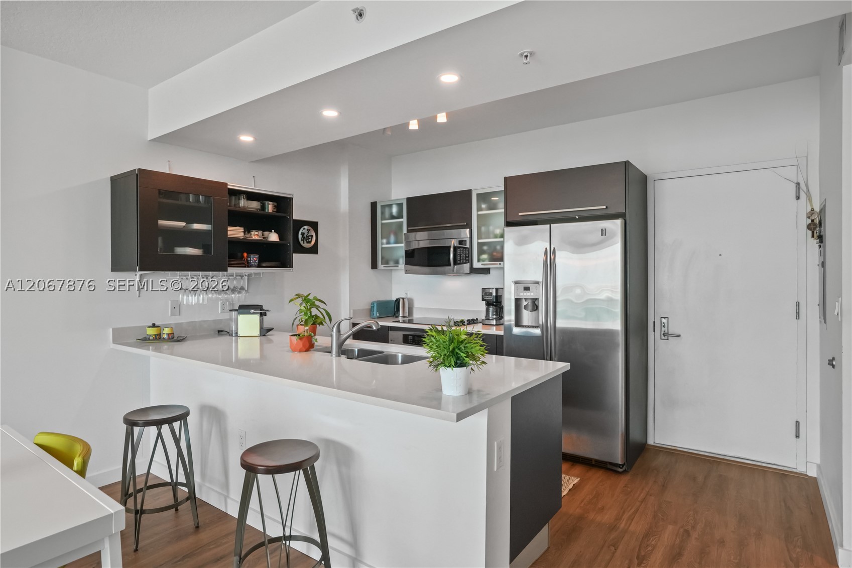 image Gallery Art Condos2