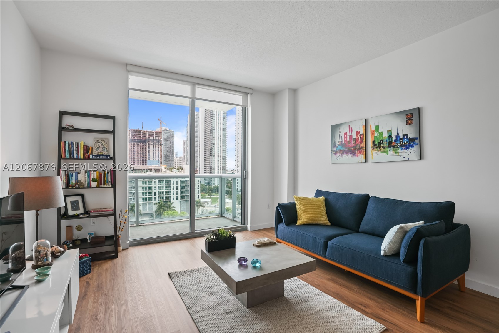 image Gallery Art Condos7