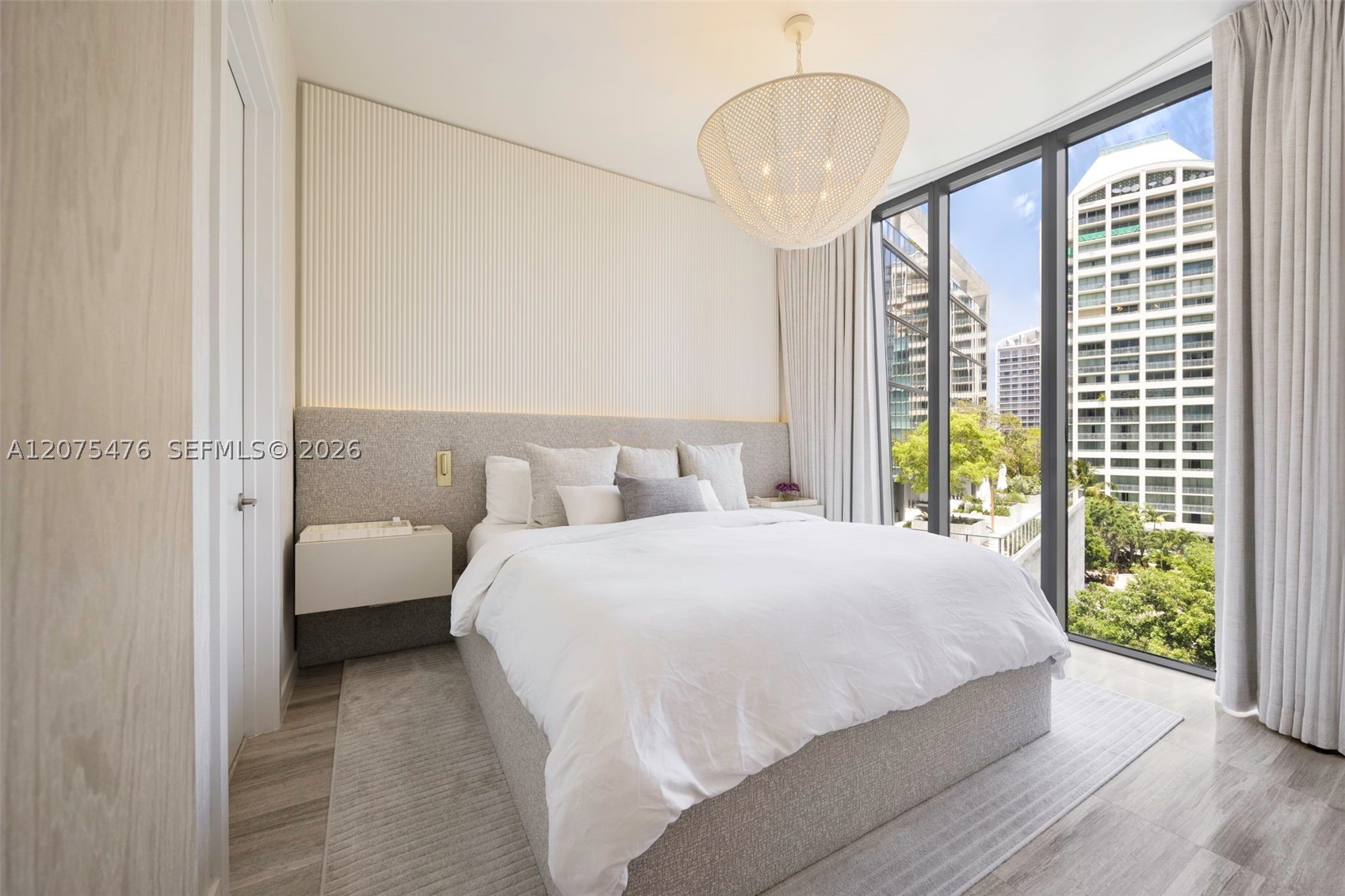 2831 S Bayshore Dr #804 Coconut Grove, FL 33133