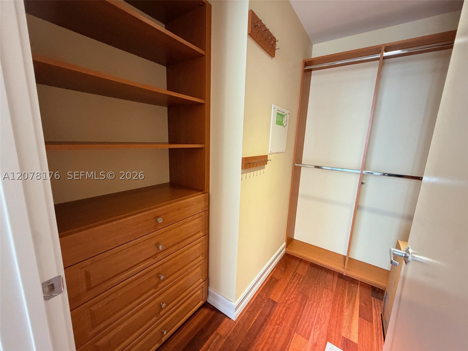 image 1060 Brickell - 106016