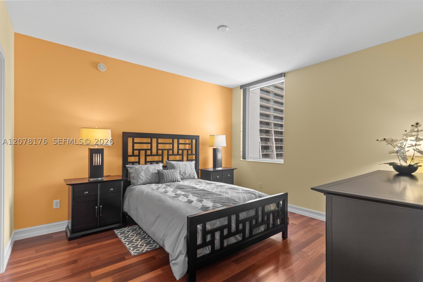 image 1060 Brickell - 106021