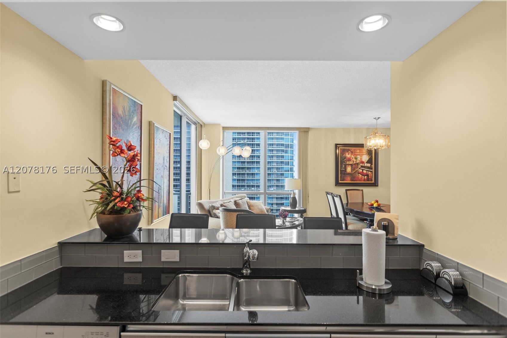 image 1060 Brickell - 10606