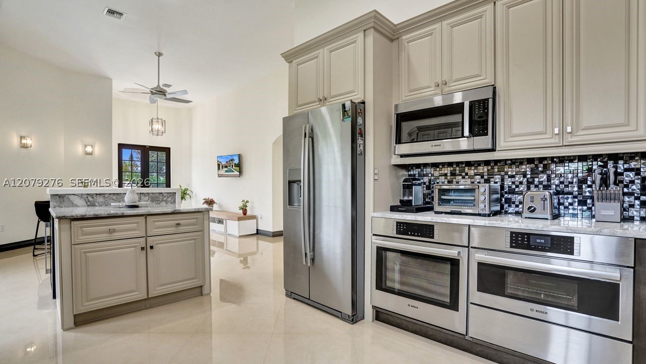 3311 SW 118th Ter Davie, FL 33330