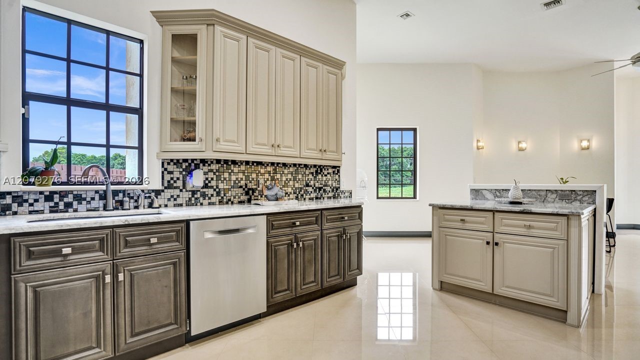 3311 SW 118th Ter Davie, FL 33330