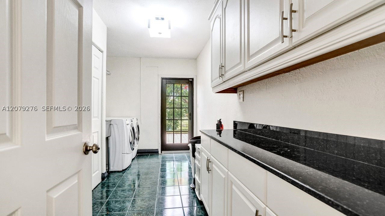 3311 SW 118th Ter Davie, FL 33330