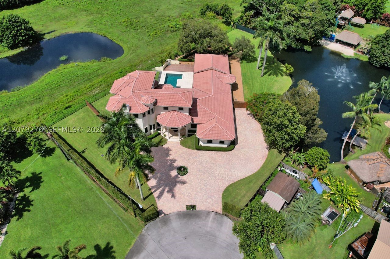 3311 SW 118th Ter Davie, FL 33330