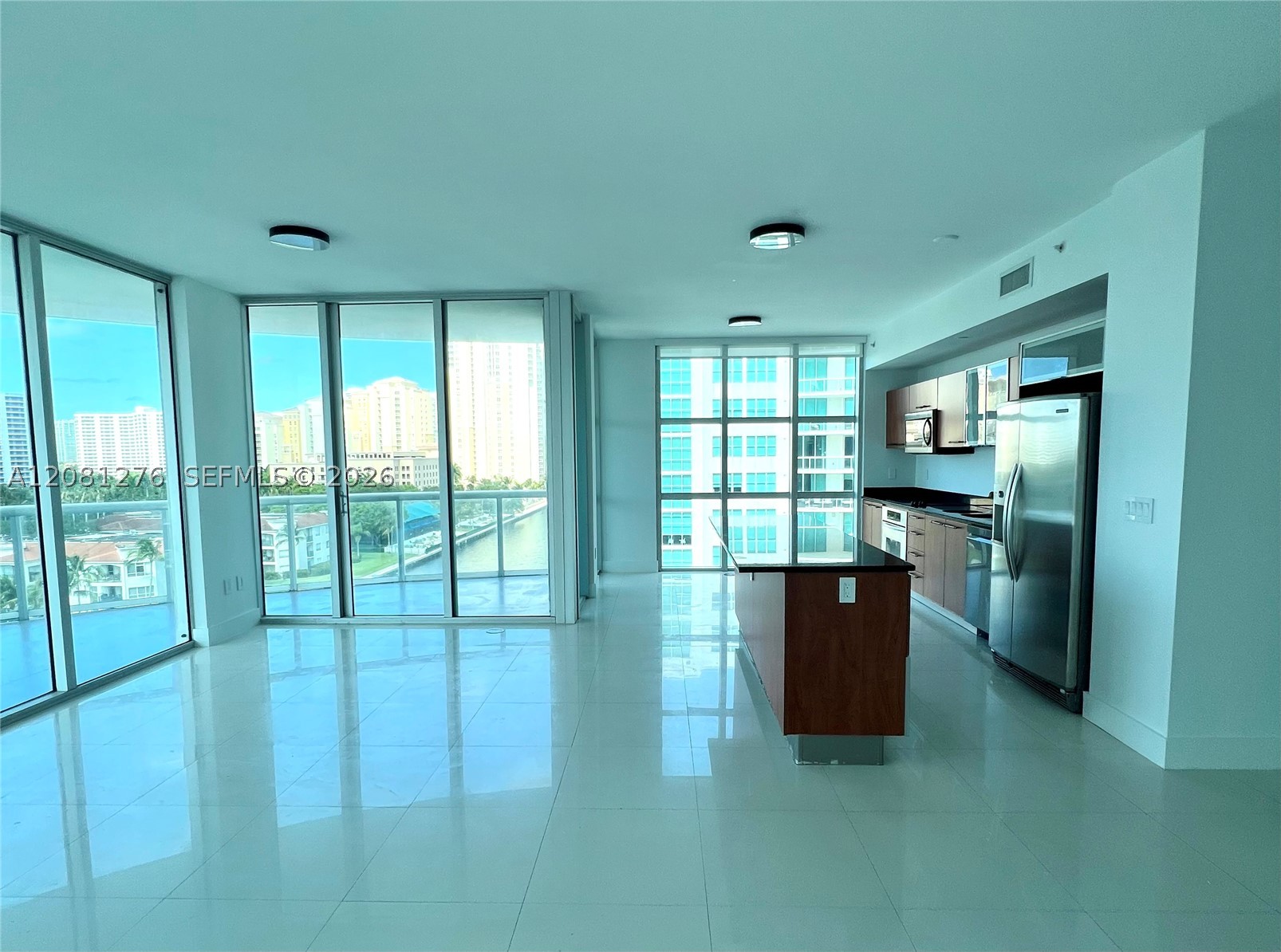 3131 NE 188th St #1-801 Aventura, FL 33180