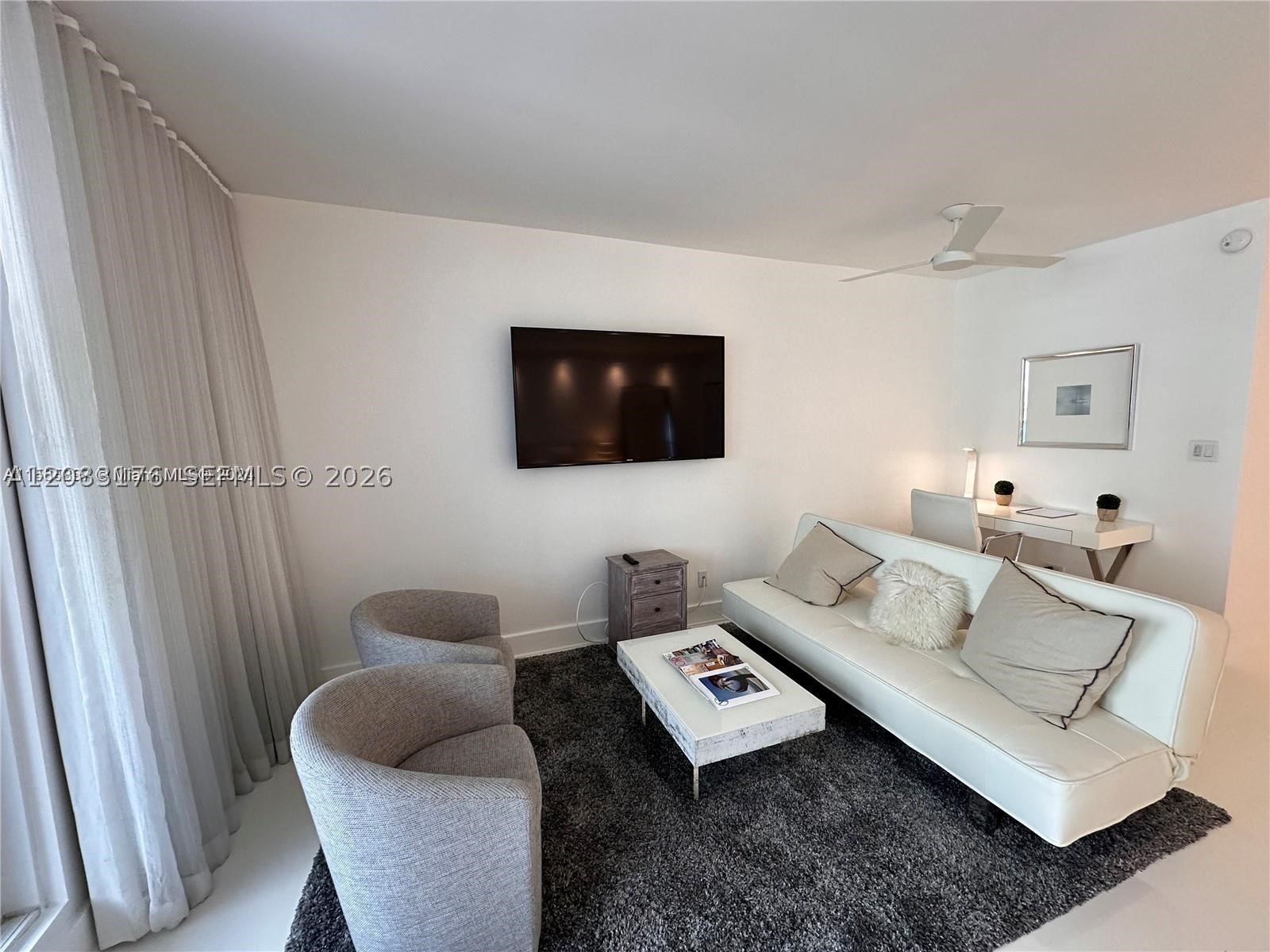 2301 Collins Ave #611 Miami Beach, FL 33139