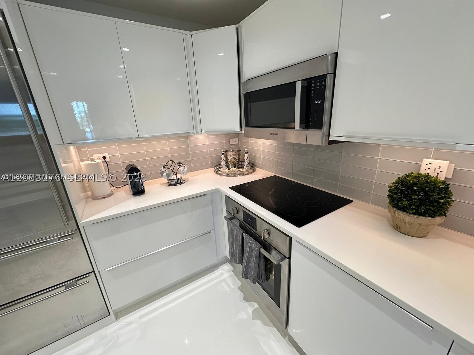 2301 Collins Ave #611 Miami Beach, FL 33139