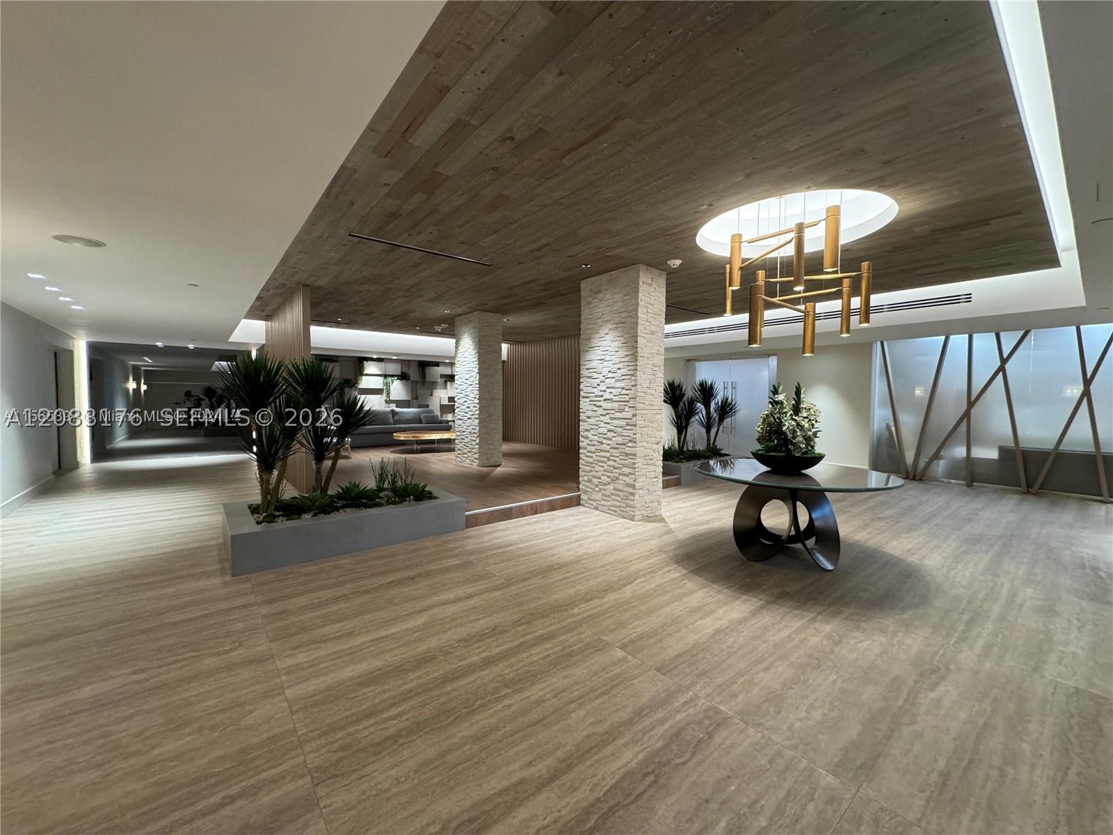 2301 Collins Ave #611 Miami Beach, FL 33139