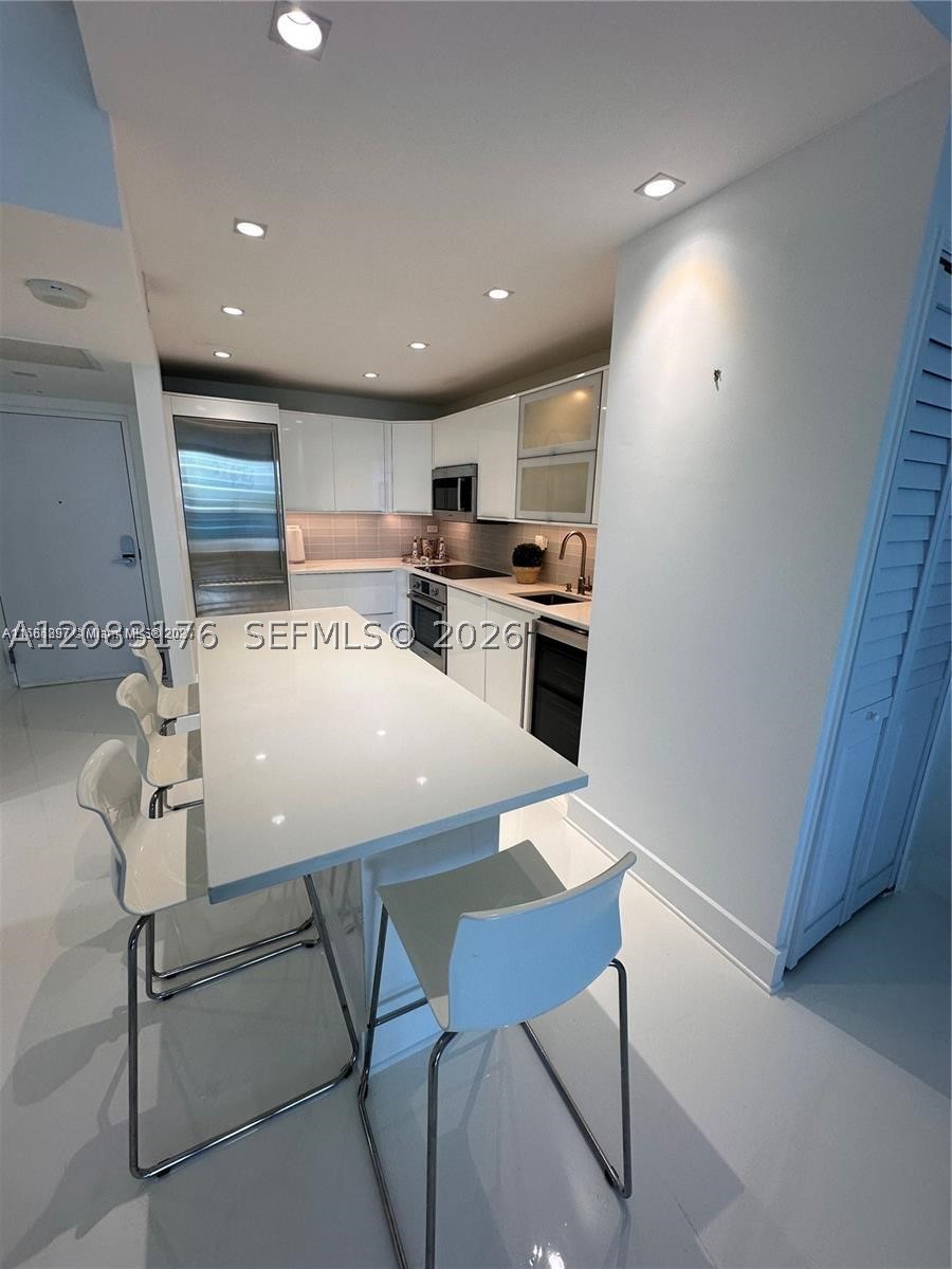 2301 Collins Ave #611 Miami Beach, FL 33139