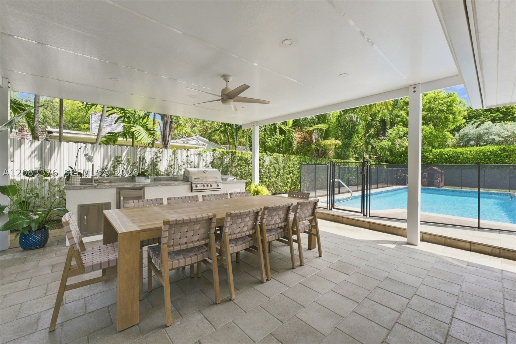 5763 SW 51st St Miami, FL 33155
