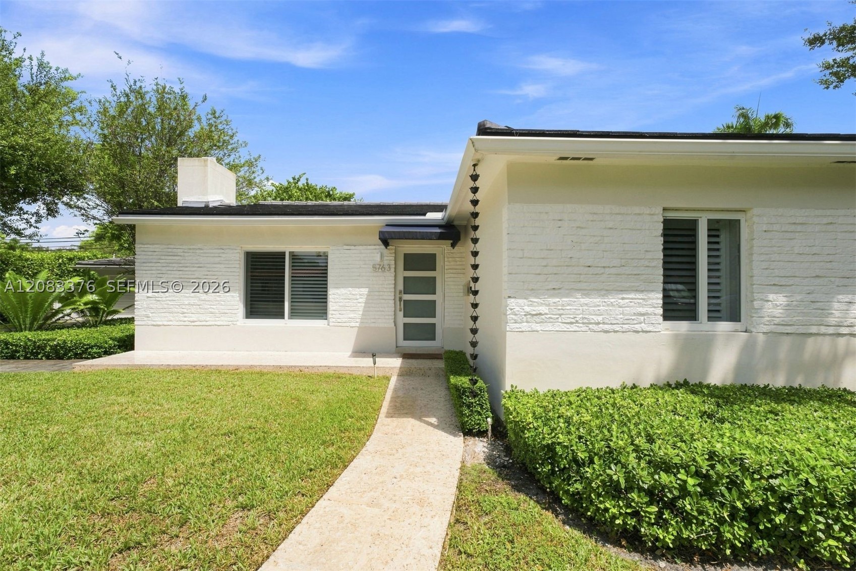5763 SW 51st St Miami, FL 33155