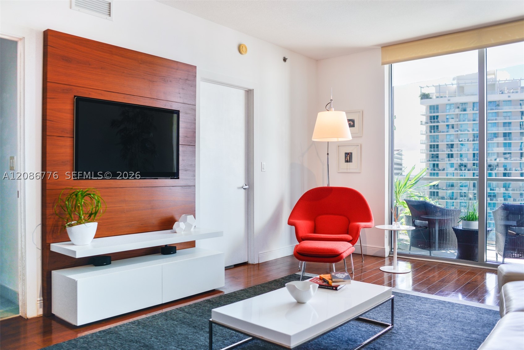 image 1060 Brickell - 10601