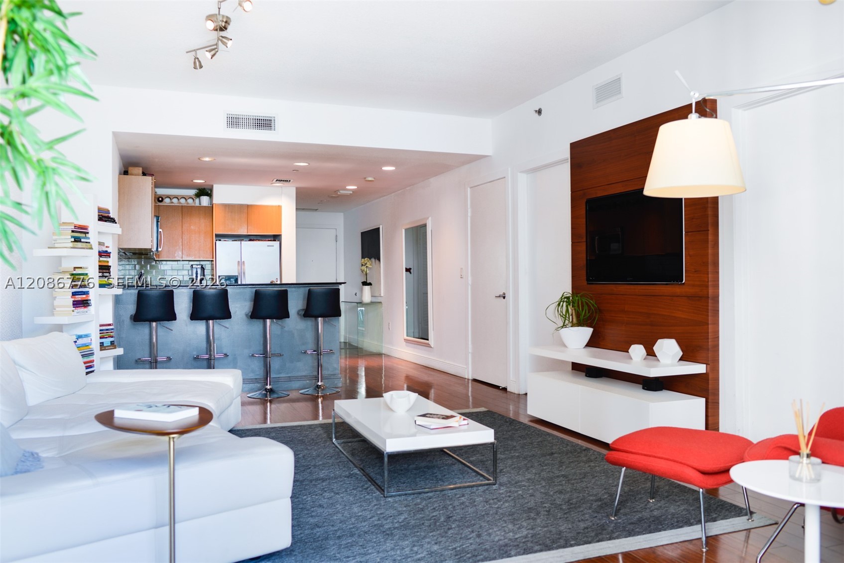image 1060 Brickell - 10604