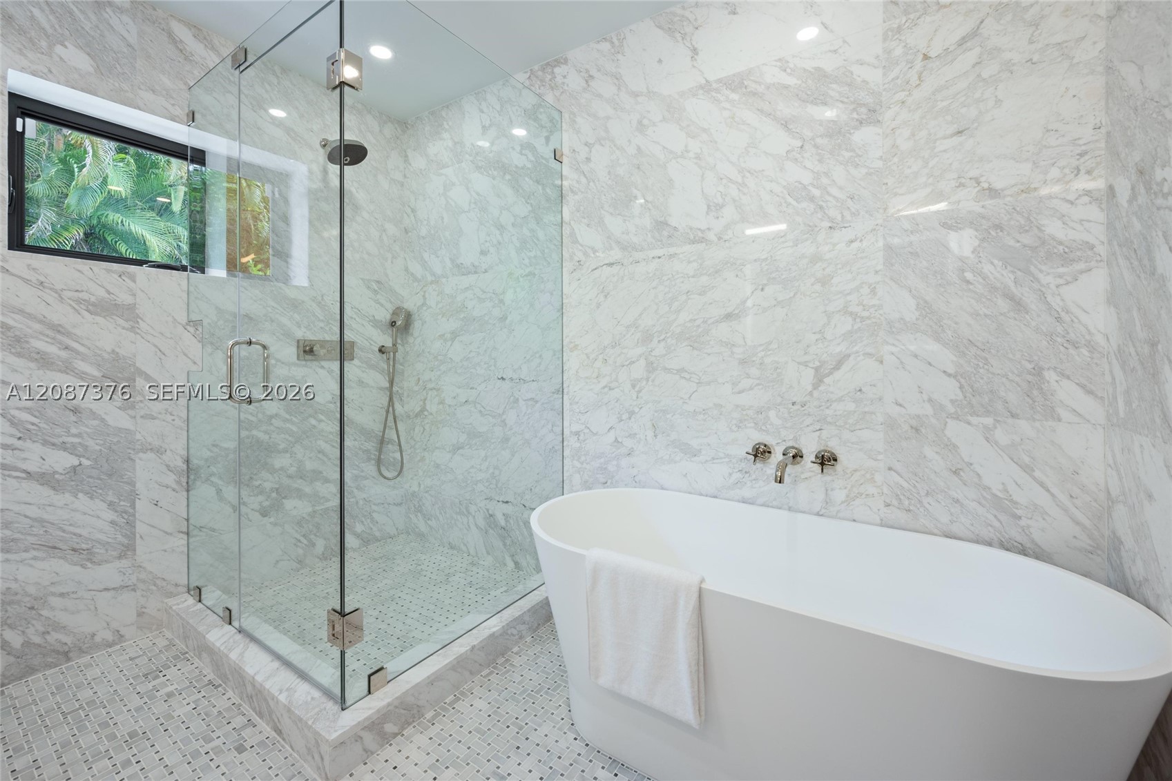 1320 Alhambra Cir Coral Gables, FL 33134