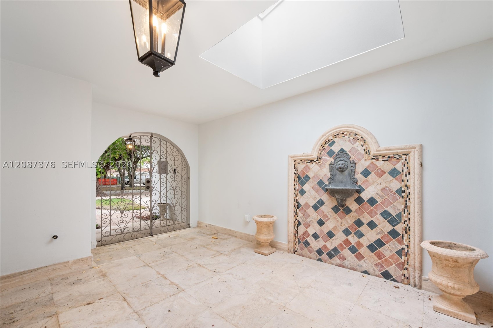1320 Alhambra Cir Coral Gables, FL 33134