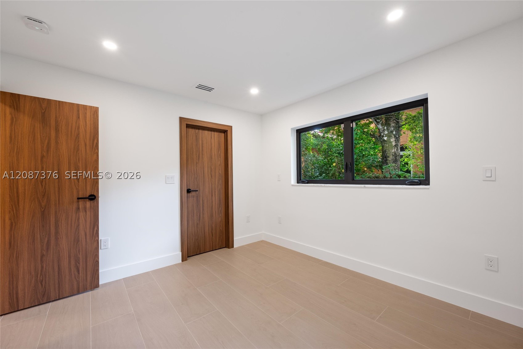 1320 Alhambra Cir Coral Gables, FL 33134