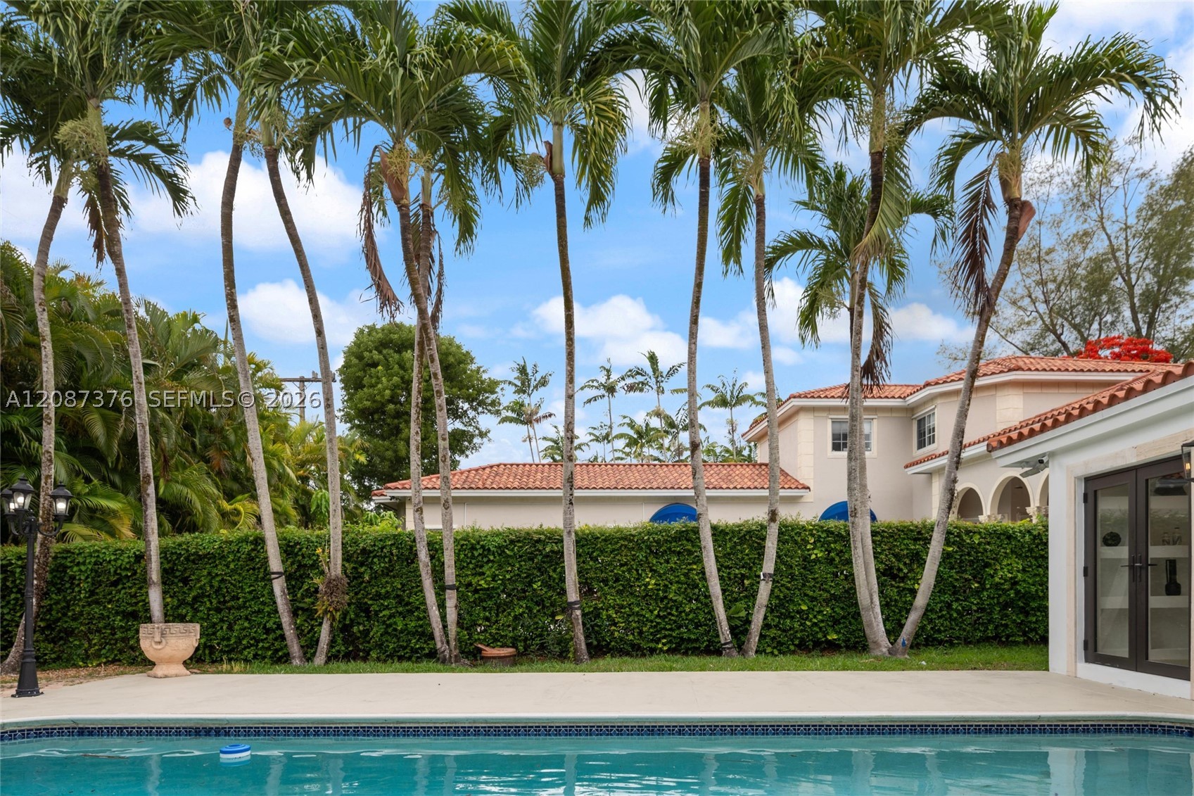 1320 Alhambra Cir Coral Gables, FL 33134
