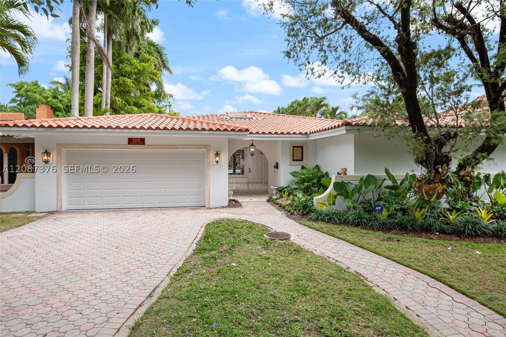 1320 Alhambra Cir Coral Gables, FL 33134