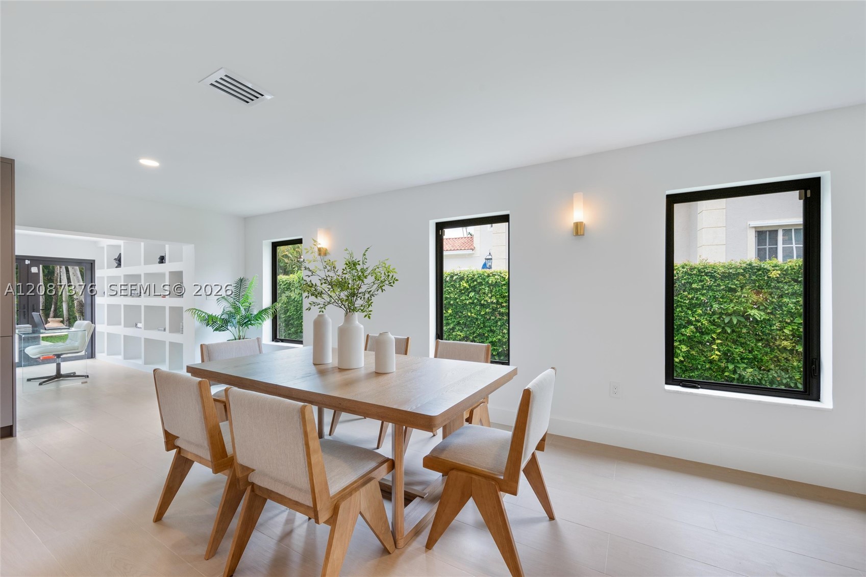 1320 Alhambra Cir Coral Gables, FL 33134