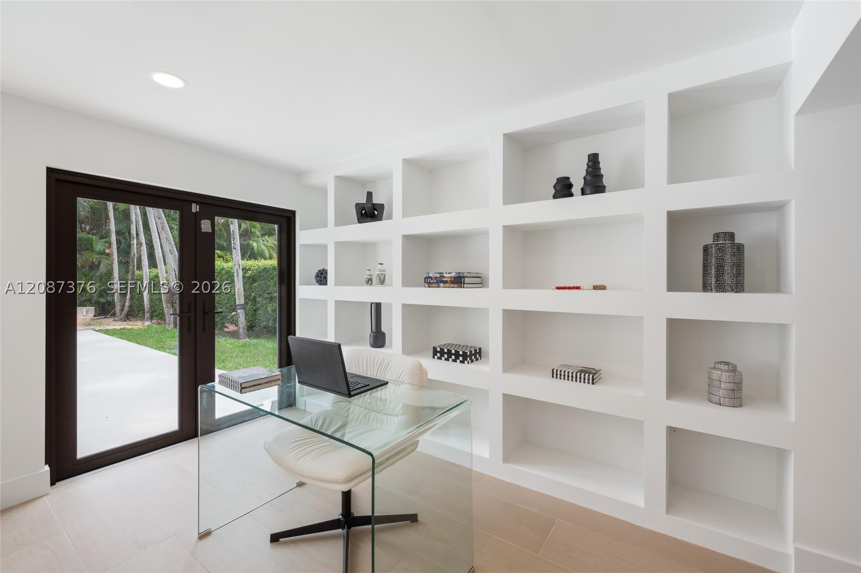 1320 Alhambra Cir Coral Gables, FL 33134