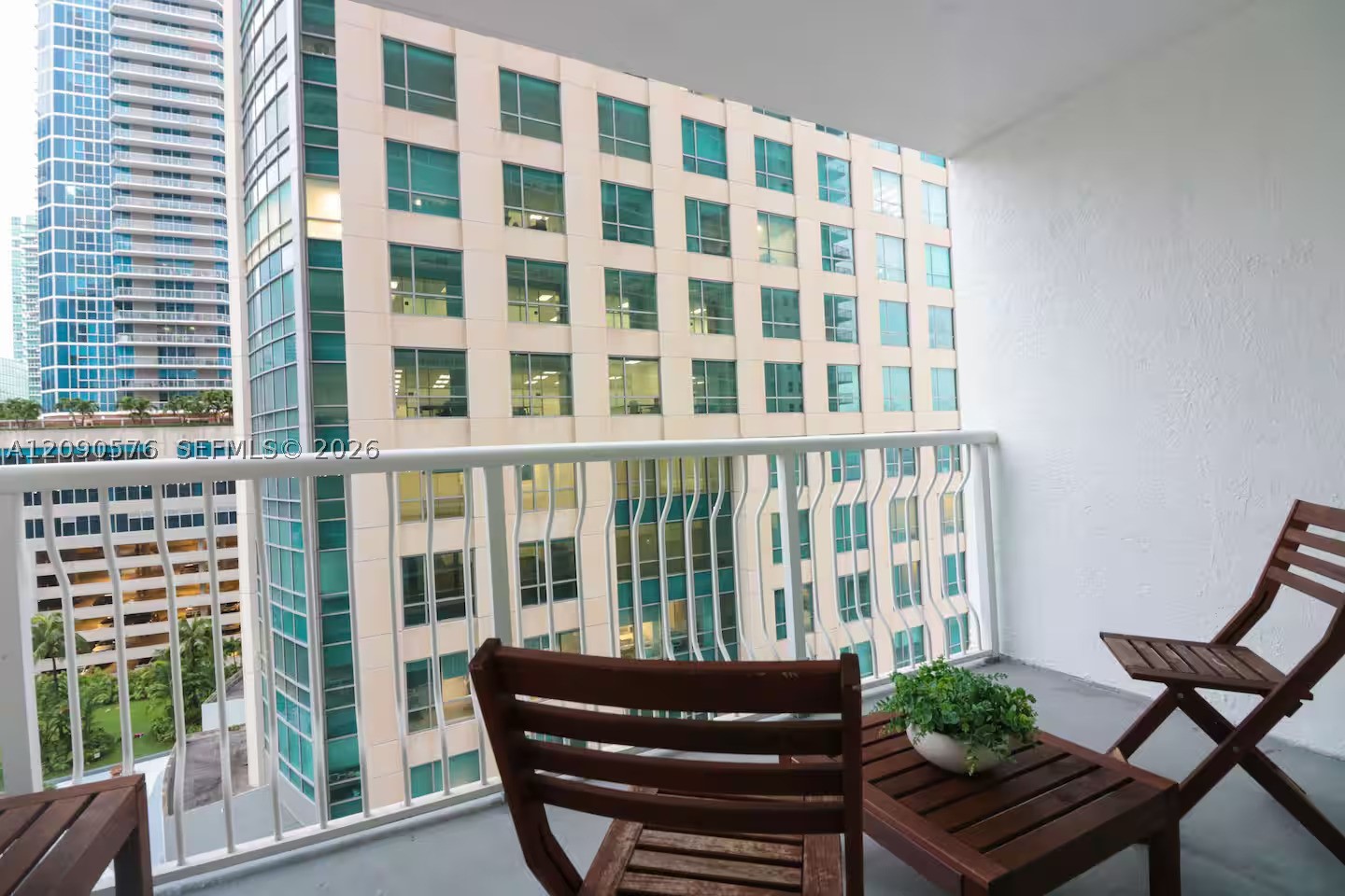 image The Club at Brickell Bay4