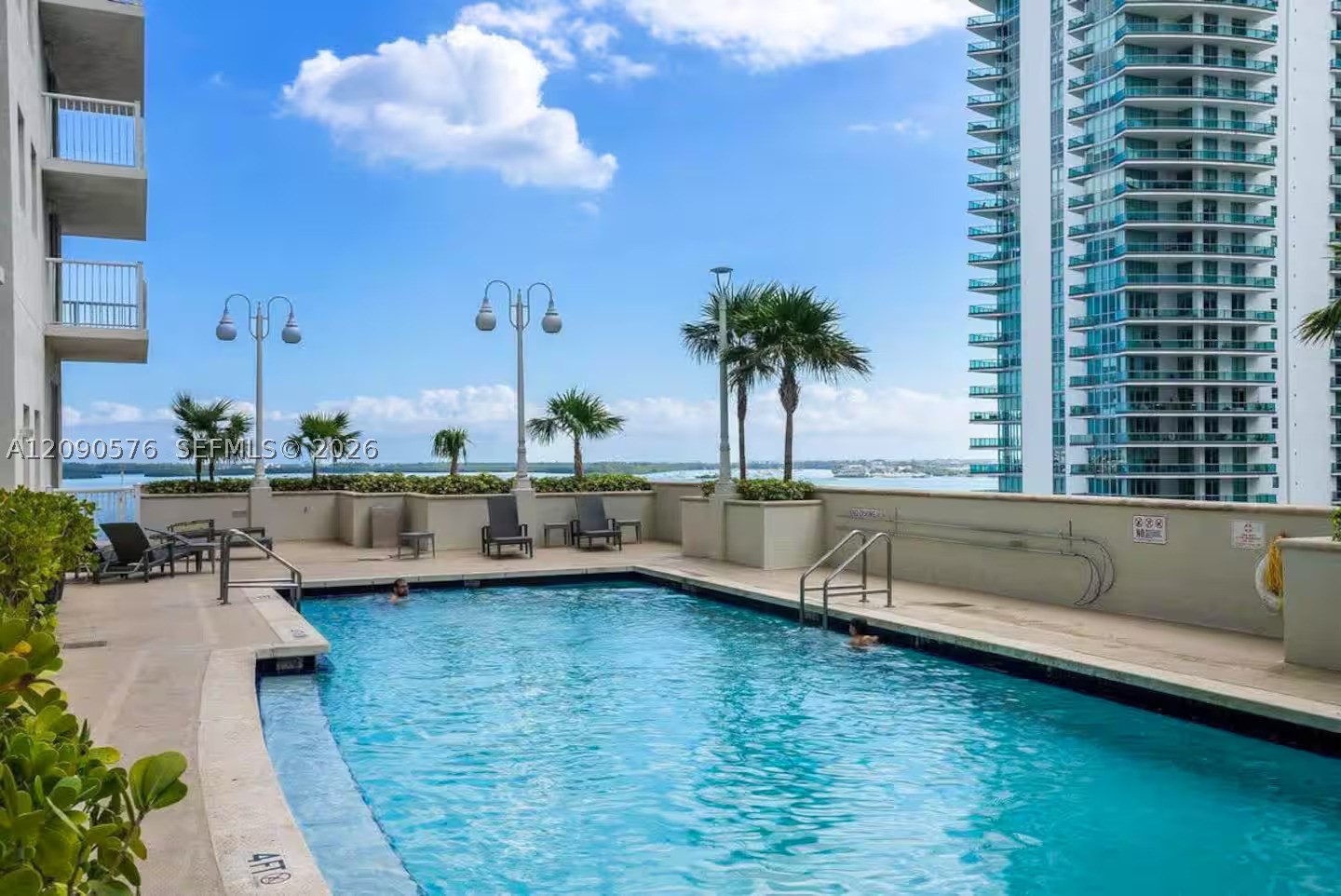image The Club at Brickell Bay8