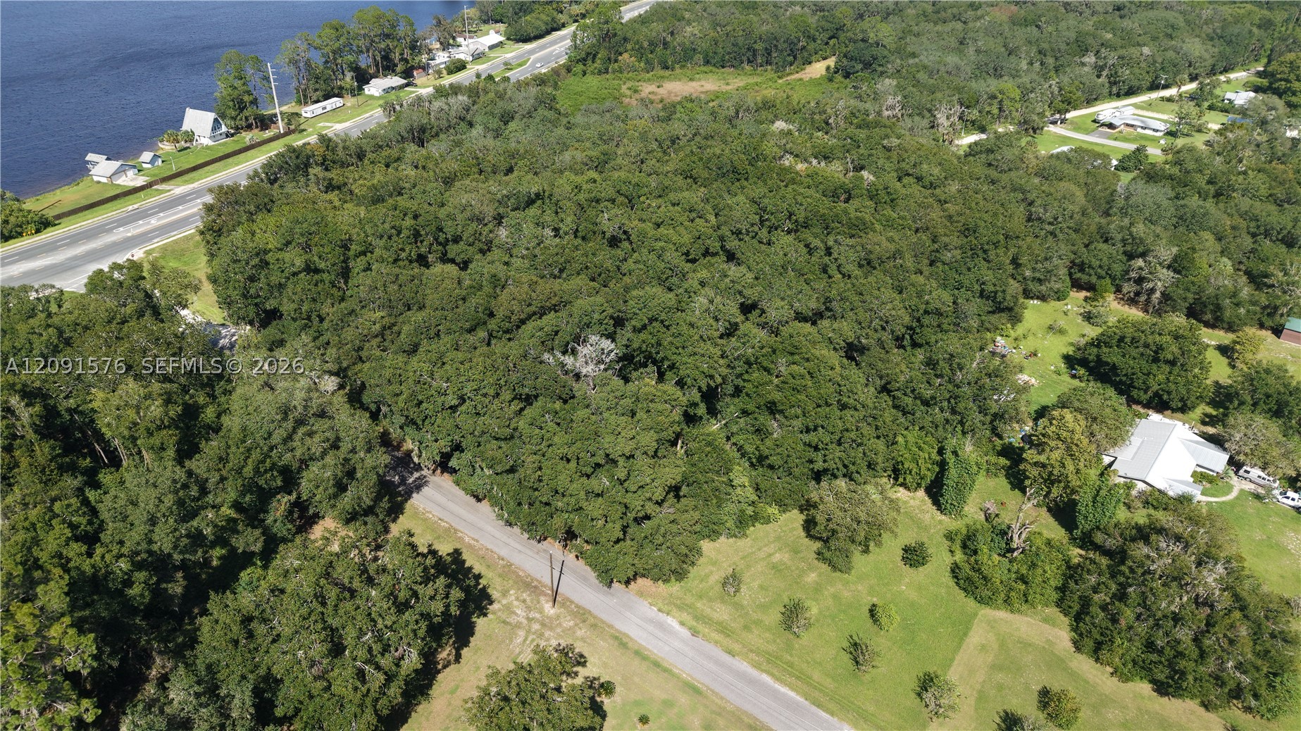 104 Twin Lk Grv Dr Other, FL 32148