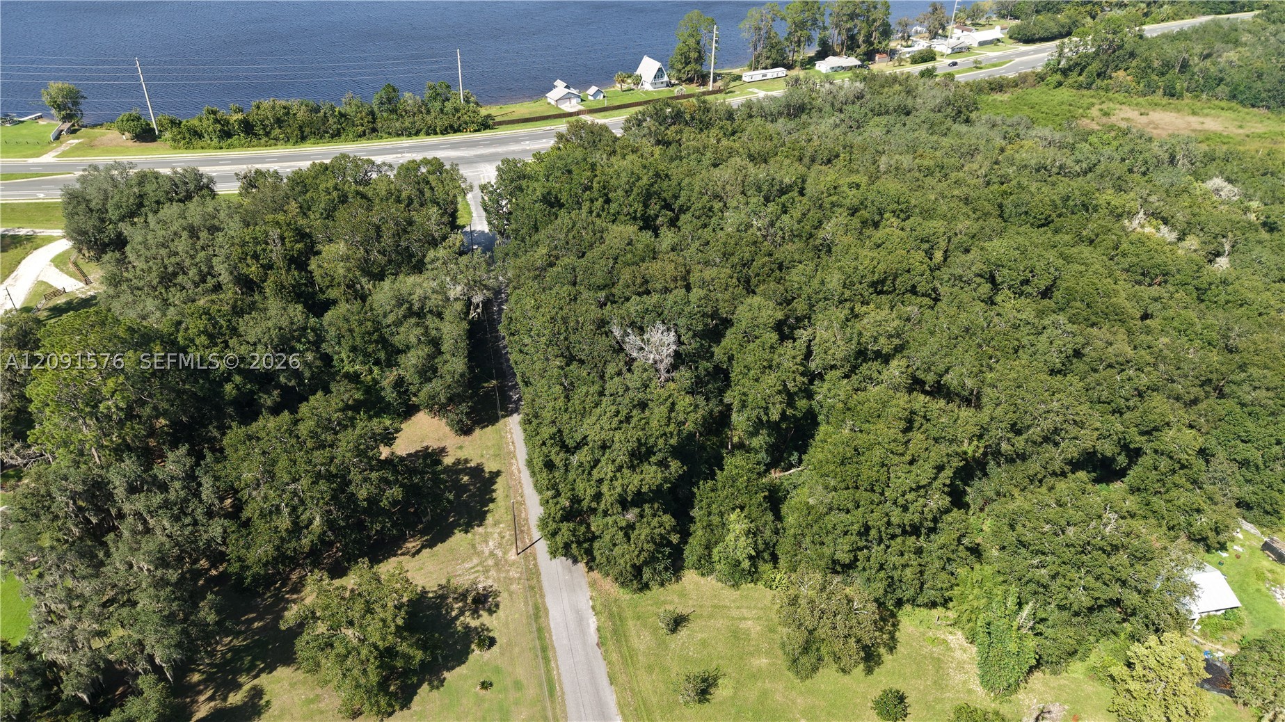 104 Twin Lk Grv Dr Other, FL 32148