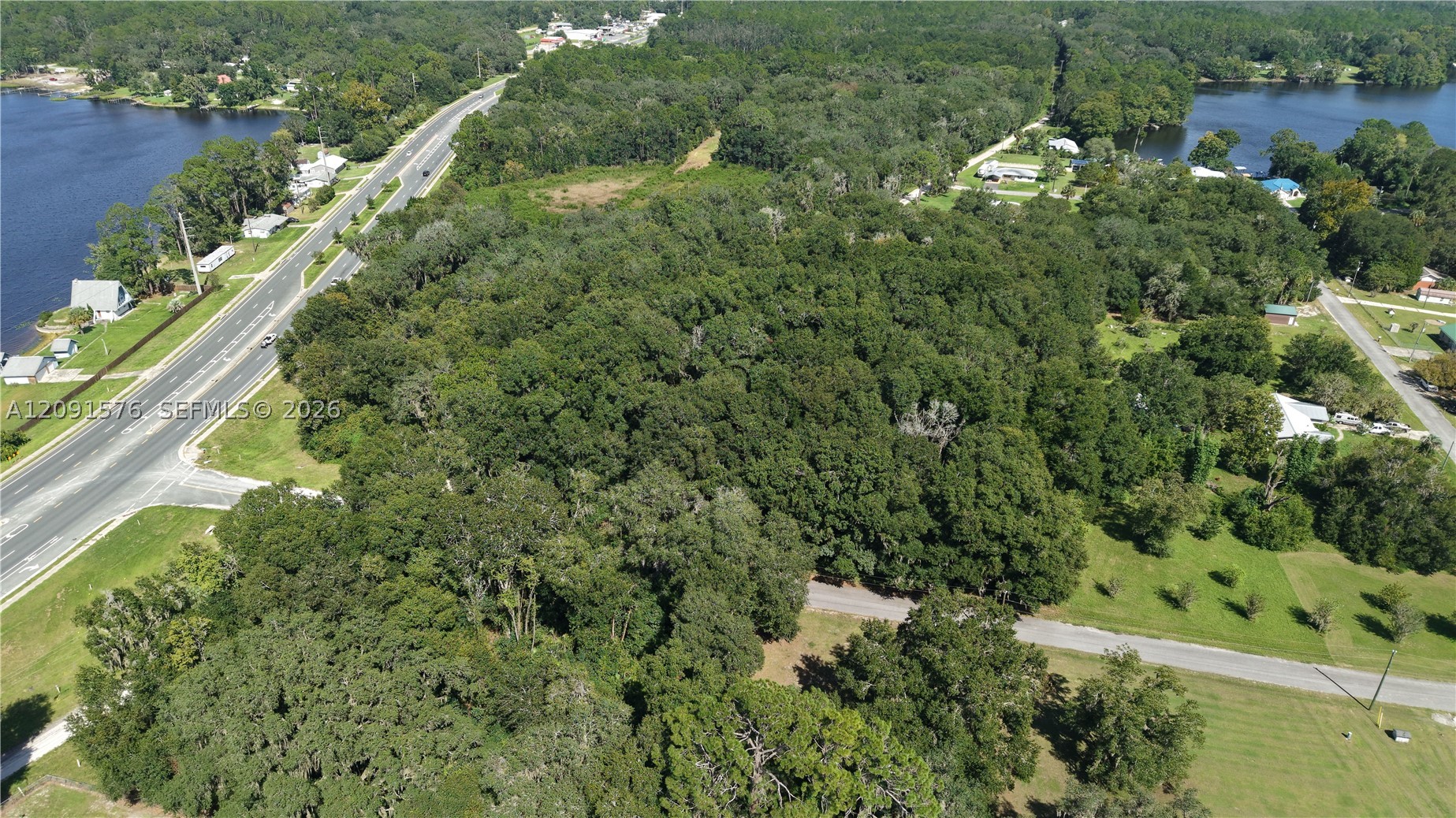 104 Twin Lk Grv Dr Other, FL 32148