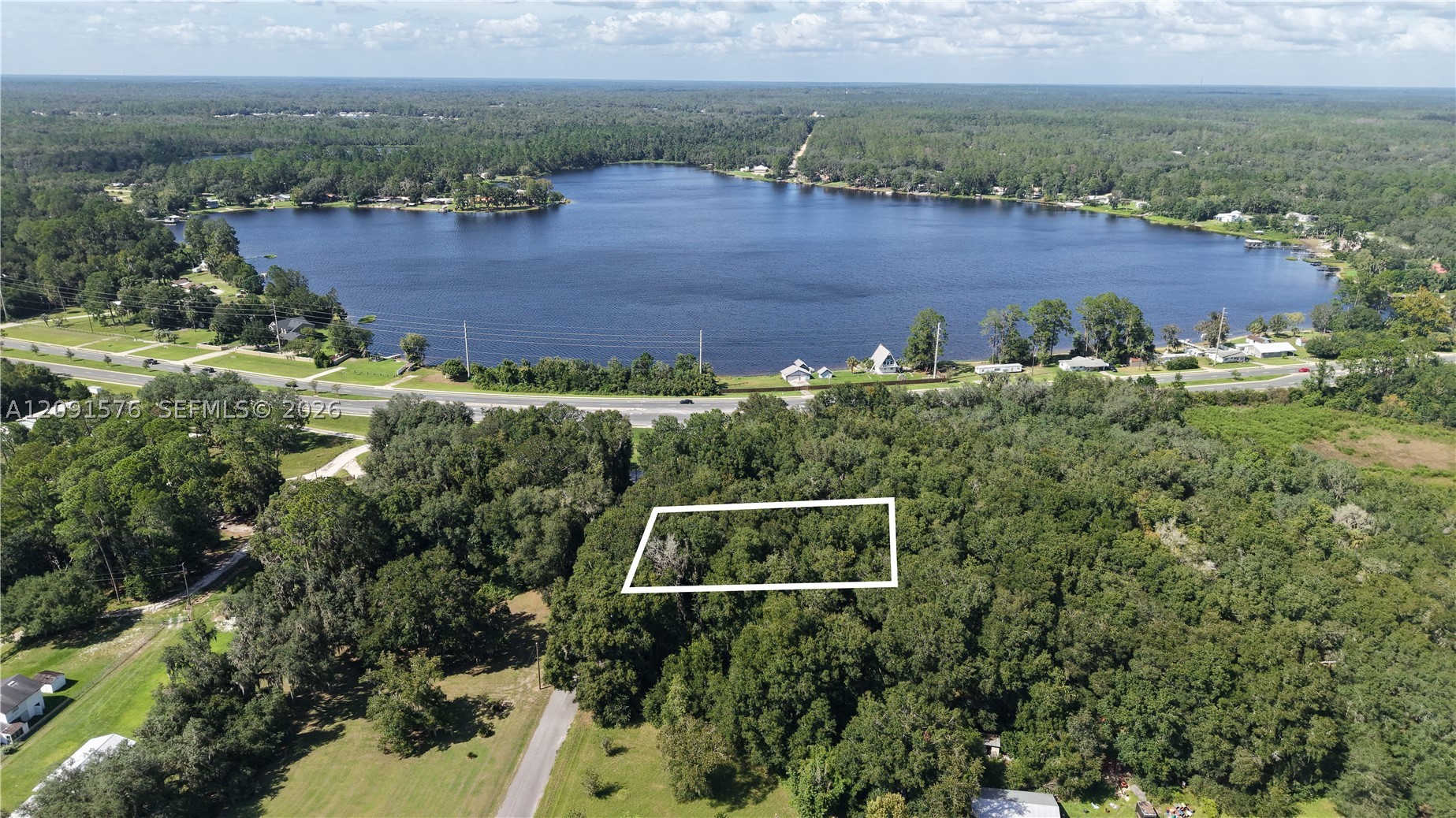 104 Twin Lk Grv Dr Other, FL 32148