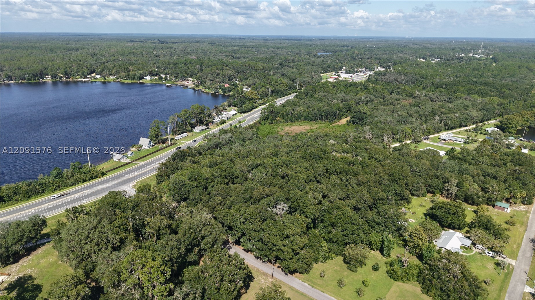 104 Twin Lk Grv Dr Other, FL 32148