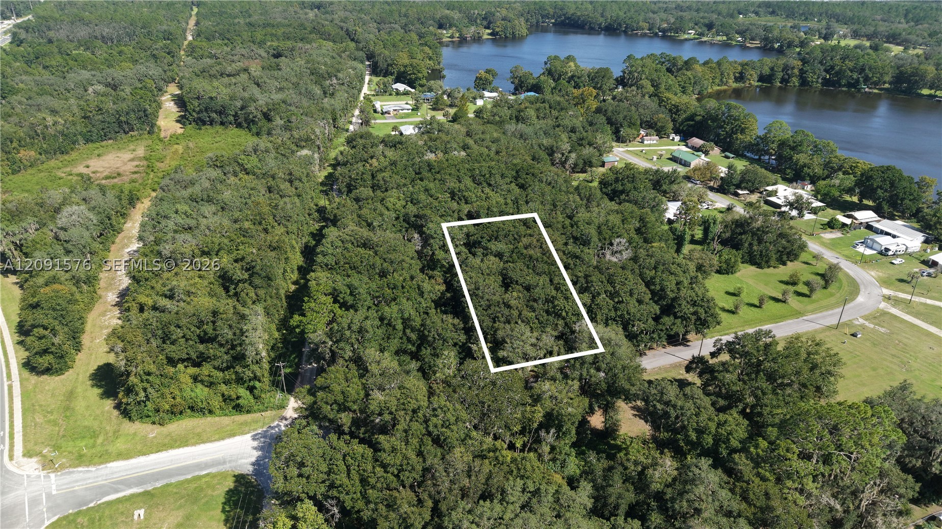 104 Twin Lk Grv Dr Other, FL 32148