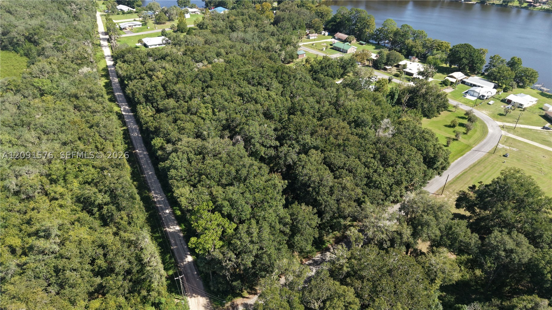 104 Twin Lk Grv Dr Other, FL 32148