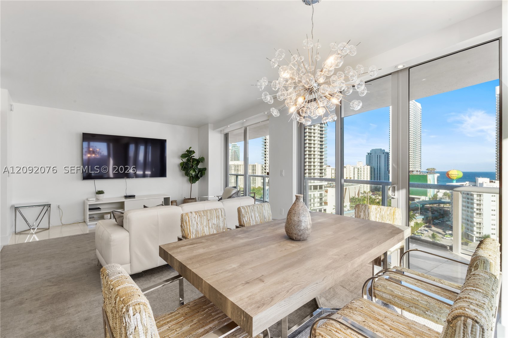 image Beachwalk Condominium12
