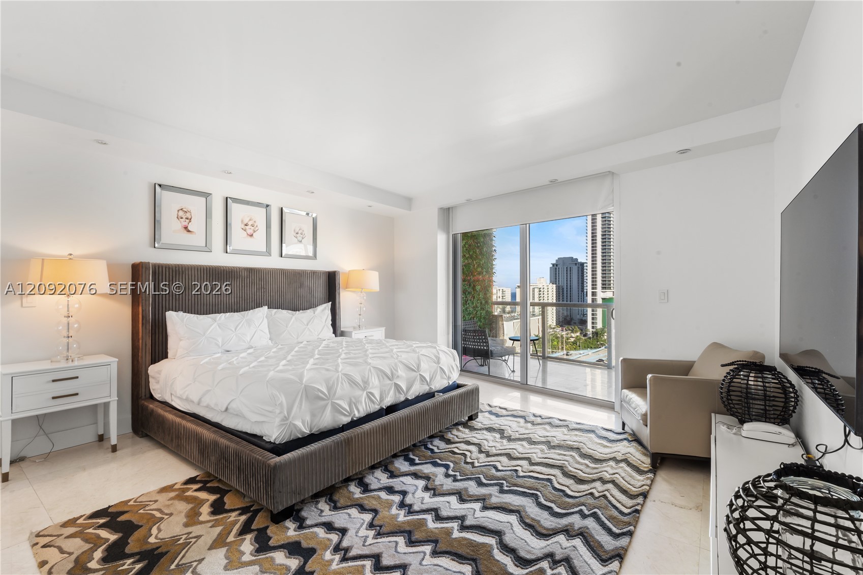 image Beachwalk Condominium14